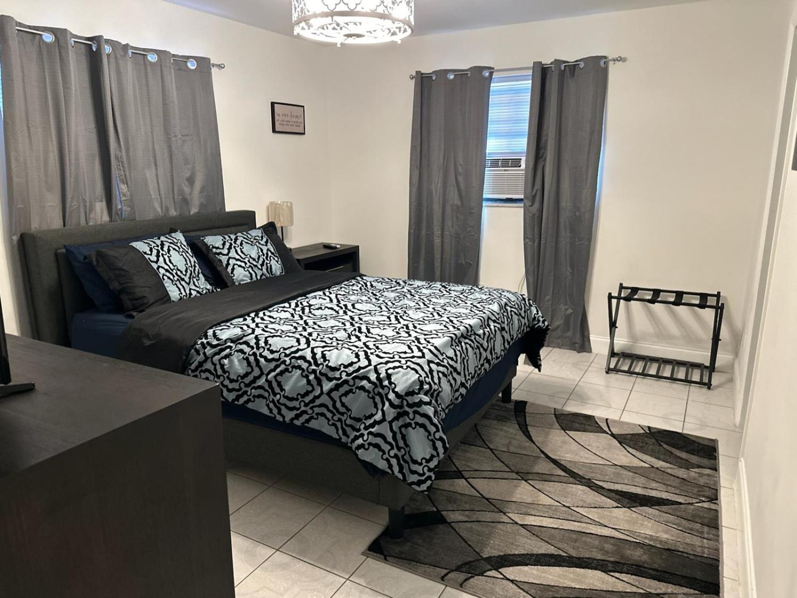 Whole House+Renovated+Pool+Lanai+Bbq+Close To All West Palm Beach Ngoại thất bức ảnh